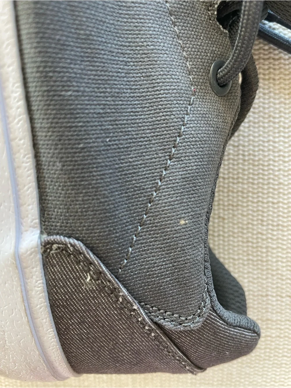 DC Hyde M Gray Canvas Skate Sneakers - Picture 13 of 13